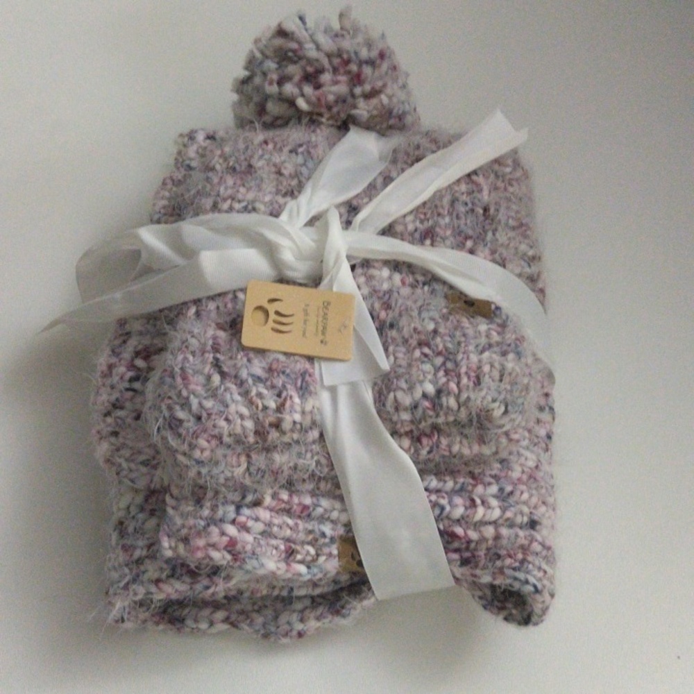 BearPaw Knit Two-Piece Hat & Scarf Set in Speckled Pastel New - Picture 1 of 4